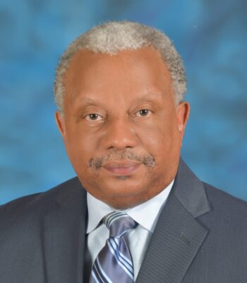 LPowell_HeadShotC_2021